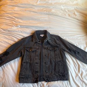 Black distressed forever 21 Jean Jacket